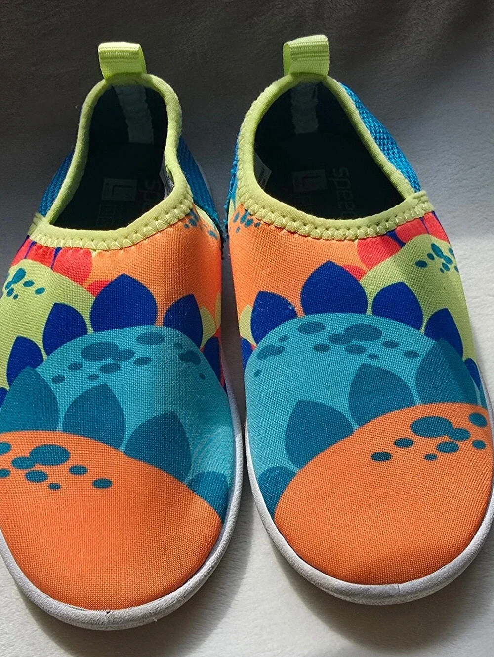 Only Used Once! Unisex Speedo Dinosaur Kids Water Shoes Size L (9/10)